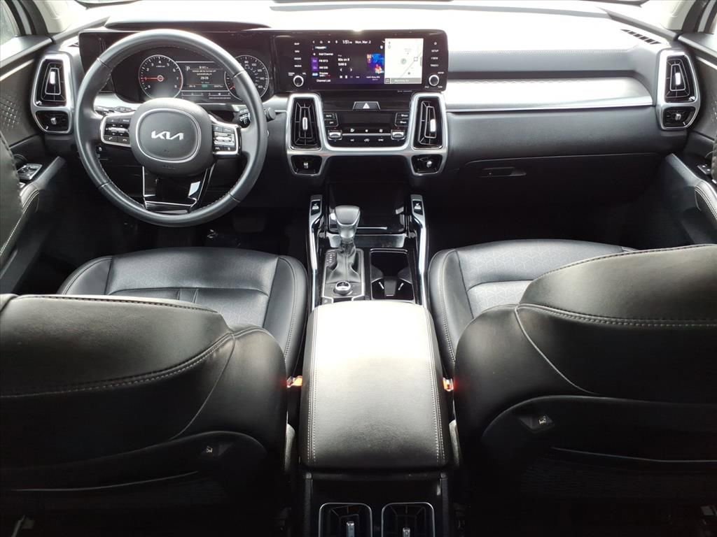 Used 2022 Kia Sorento SX image 10