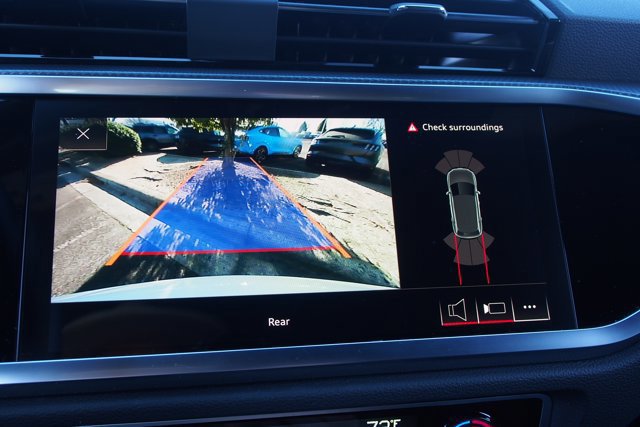 Used 2021 Audi Q3 2.0T Premium Plus w/ Premium Plus Package image 29