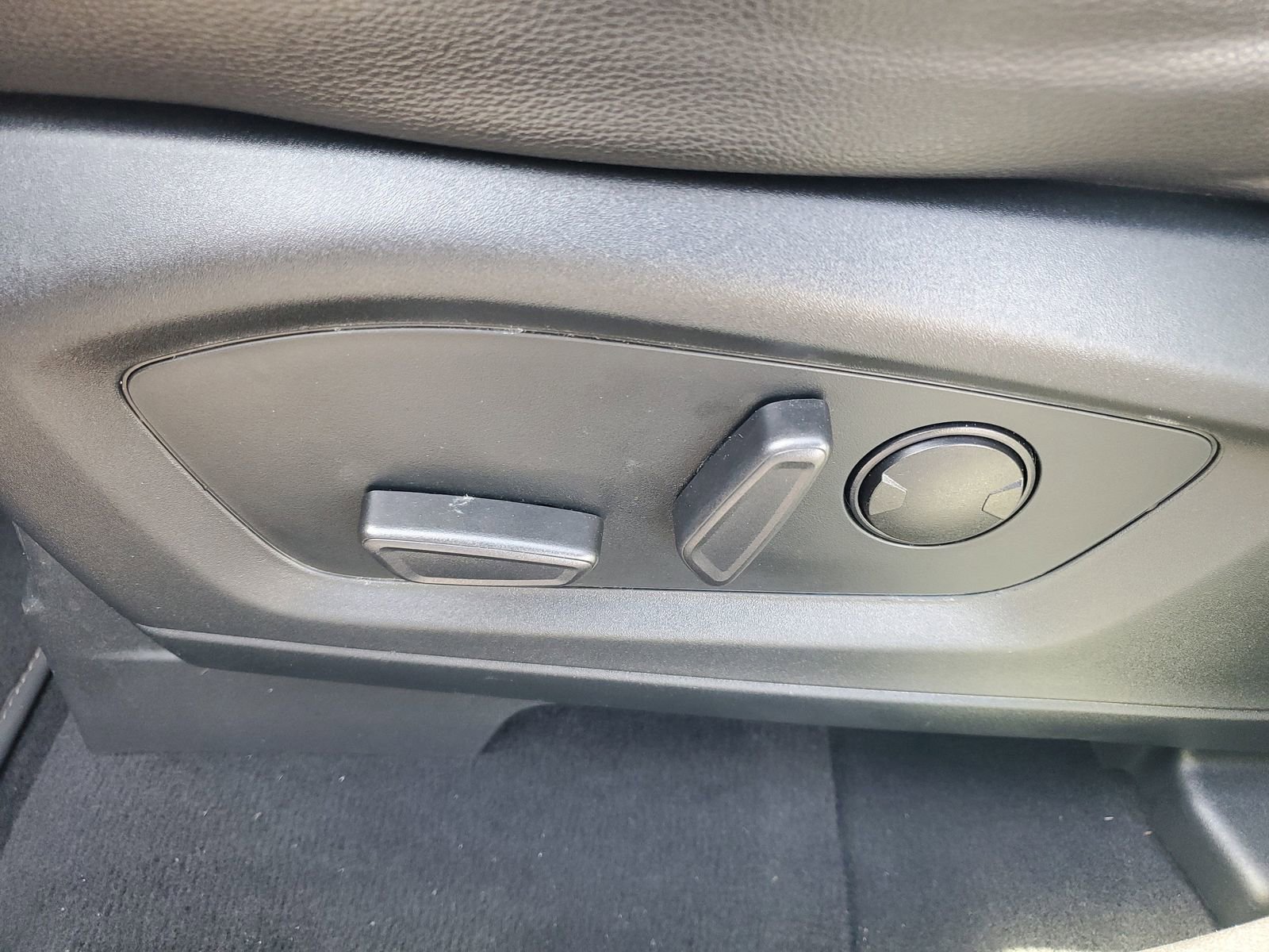 Certified 2022 Ford Explorer ST w/ ST Street Pack RWD image 19