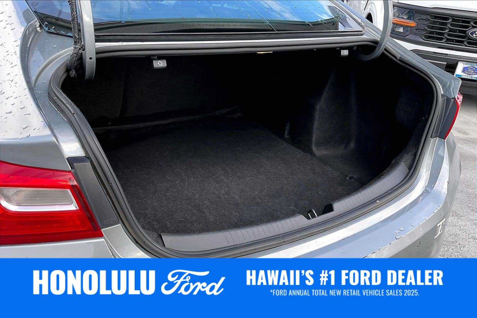 Used 2024 Chevrolet Malibu LT FWD image 18