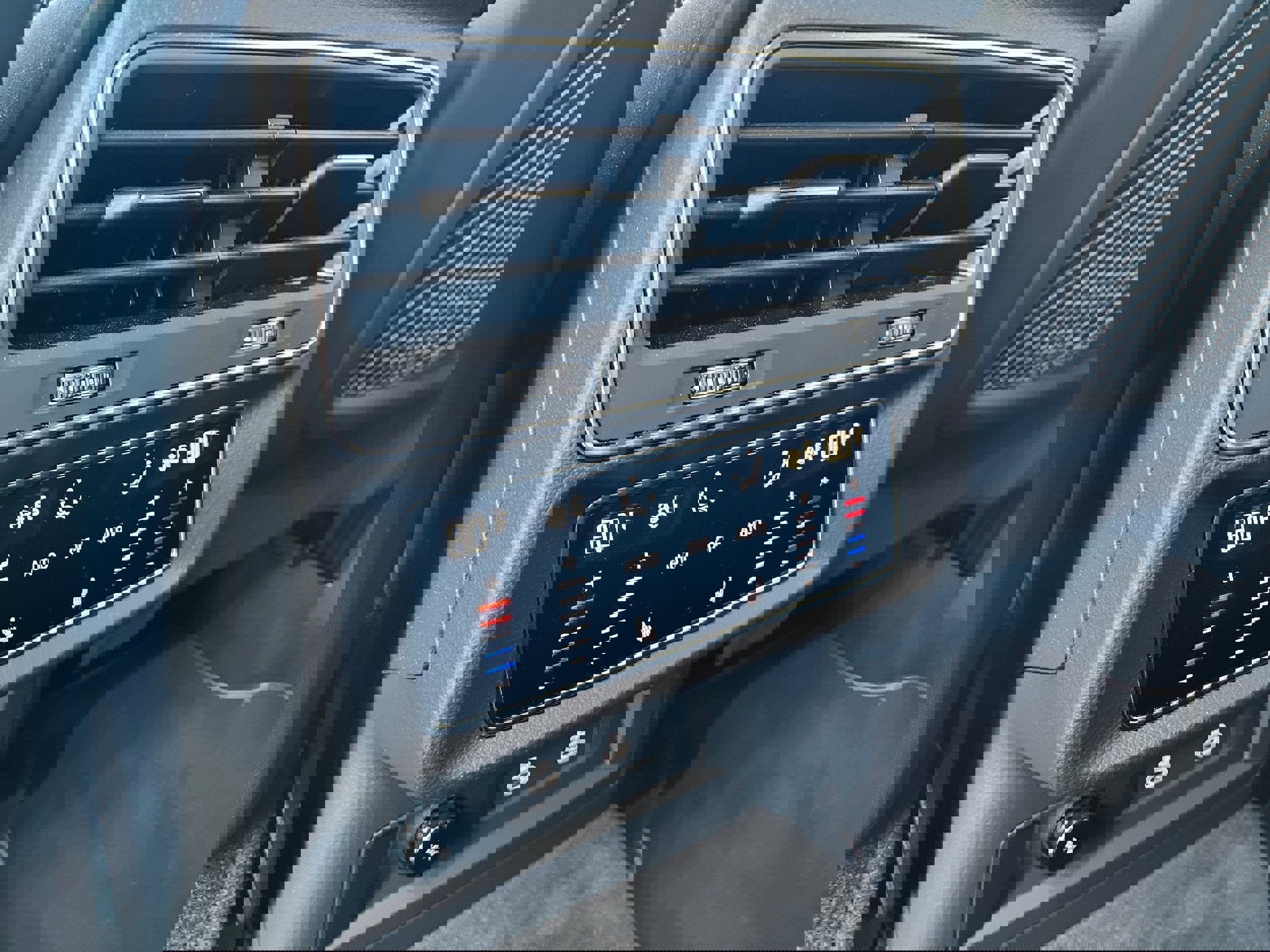 Used 2025 Audi Q7 3.0T Premium Plus image 11