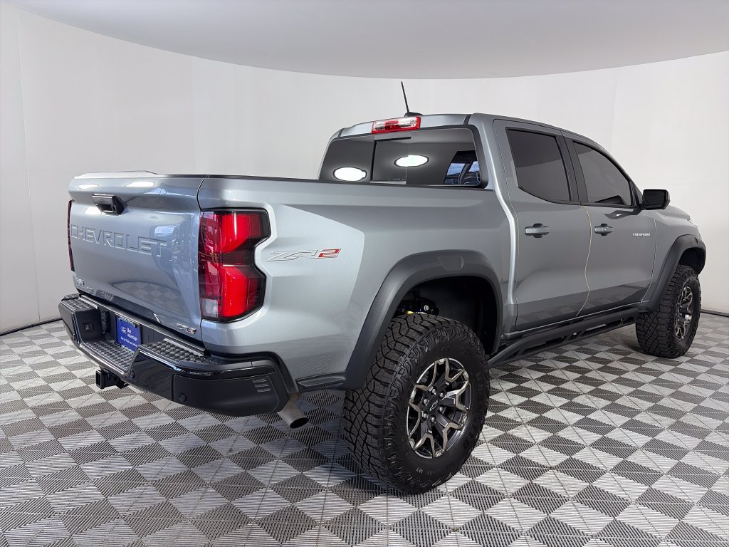 Used 2025 Chevrolet Colorado ZR2 w/ Technology Package AWD/4WD image 7