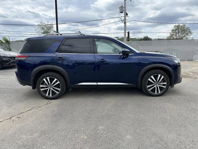 Used 2025 Nissan Pathfinder Platinum w/ Cargo Package FWD image 8