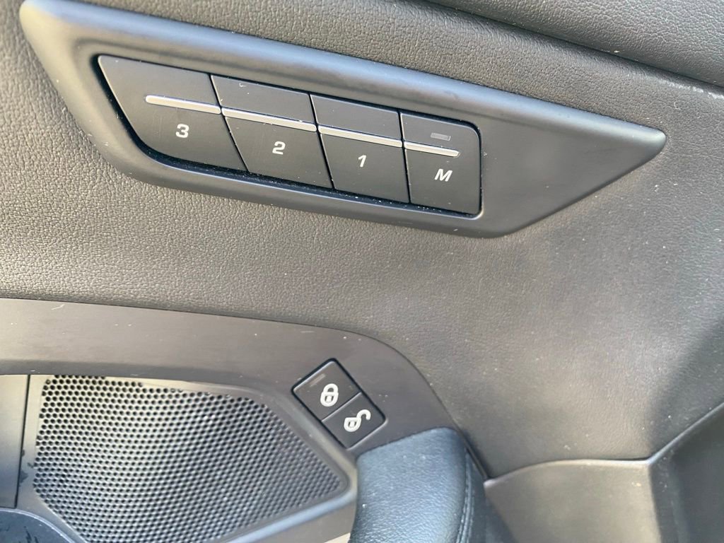 Used 2019 Jaguar E-PACE S AWD/4WD image 14