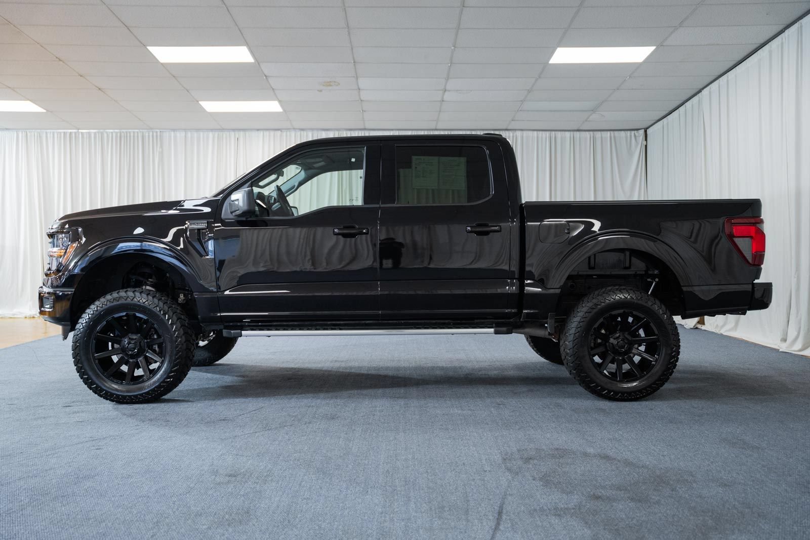 Certified 2025 Ford F150 XLT w/ Equipment Group 301A Standard AWD/4WD image 4
