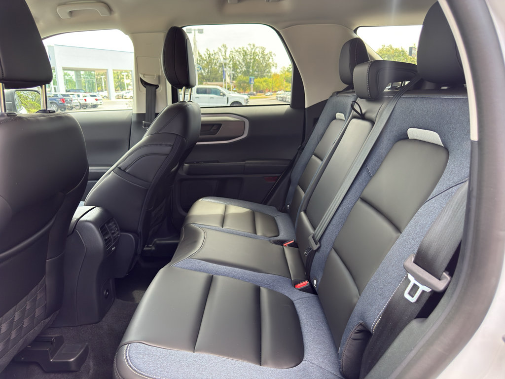 Certified 2025 Ford Bronco Sport Outer Banks w/ Outer Banks Tech Package+ AWD/4WD image 16