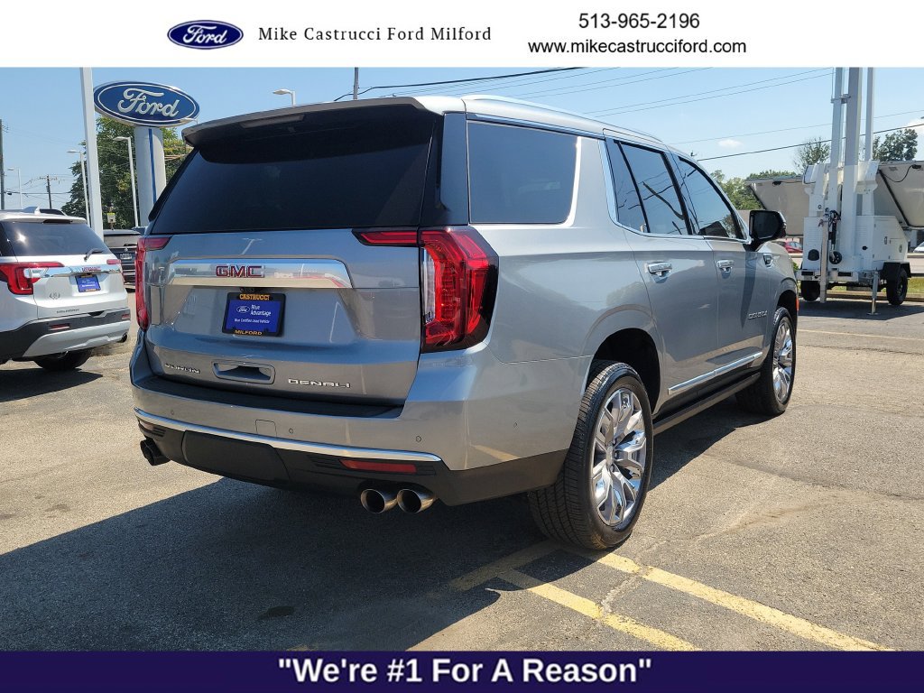 Used 2024 GMC Yukon Denali w/ Advanced Technology Package AWD/4WD image 5