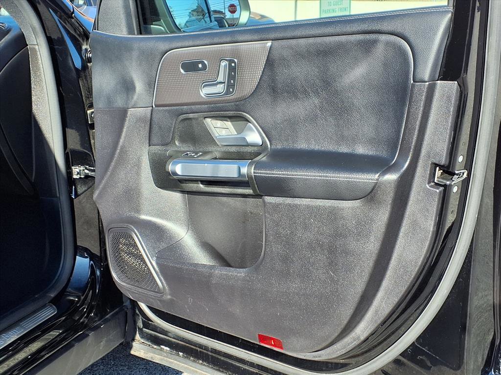 Used 2021 Mercedes-Benz GLB 250 4MATIC image 12