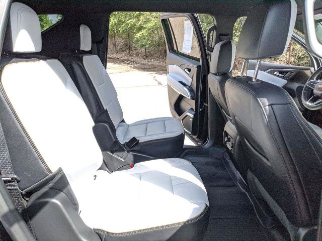 Used 2025 Chevrolet Traverse High Country FWD image 20