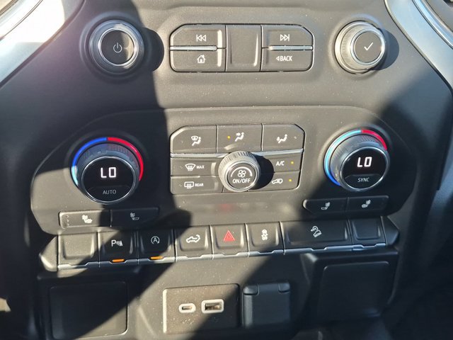 Used 2022 Chevrolet Silverado 1500 RST AWD/4WD image 25