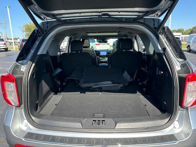 Certified 2023 Ford Explorer Limited w/ Equipment Group 301A image 33
