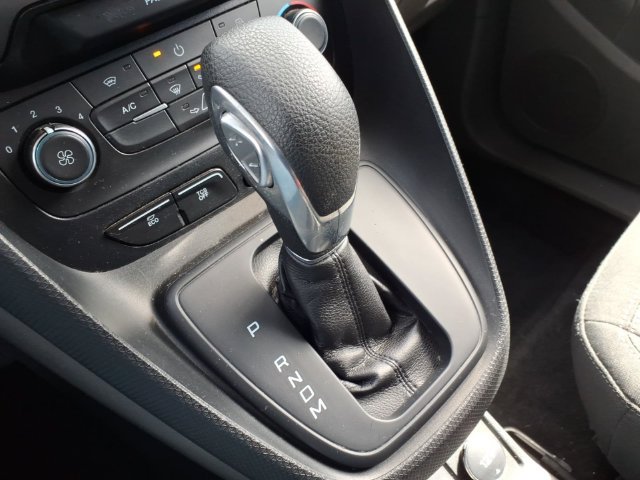 Certified 2019 Ford Transit Connect XLT FWD image 22