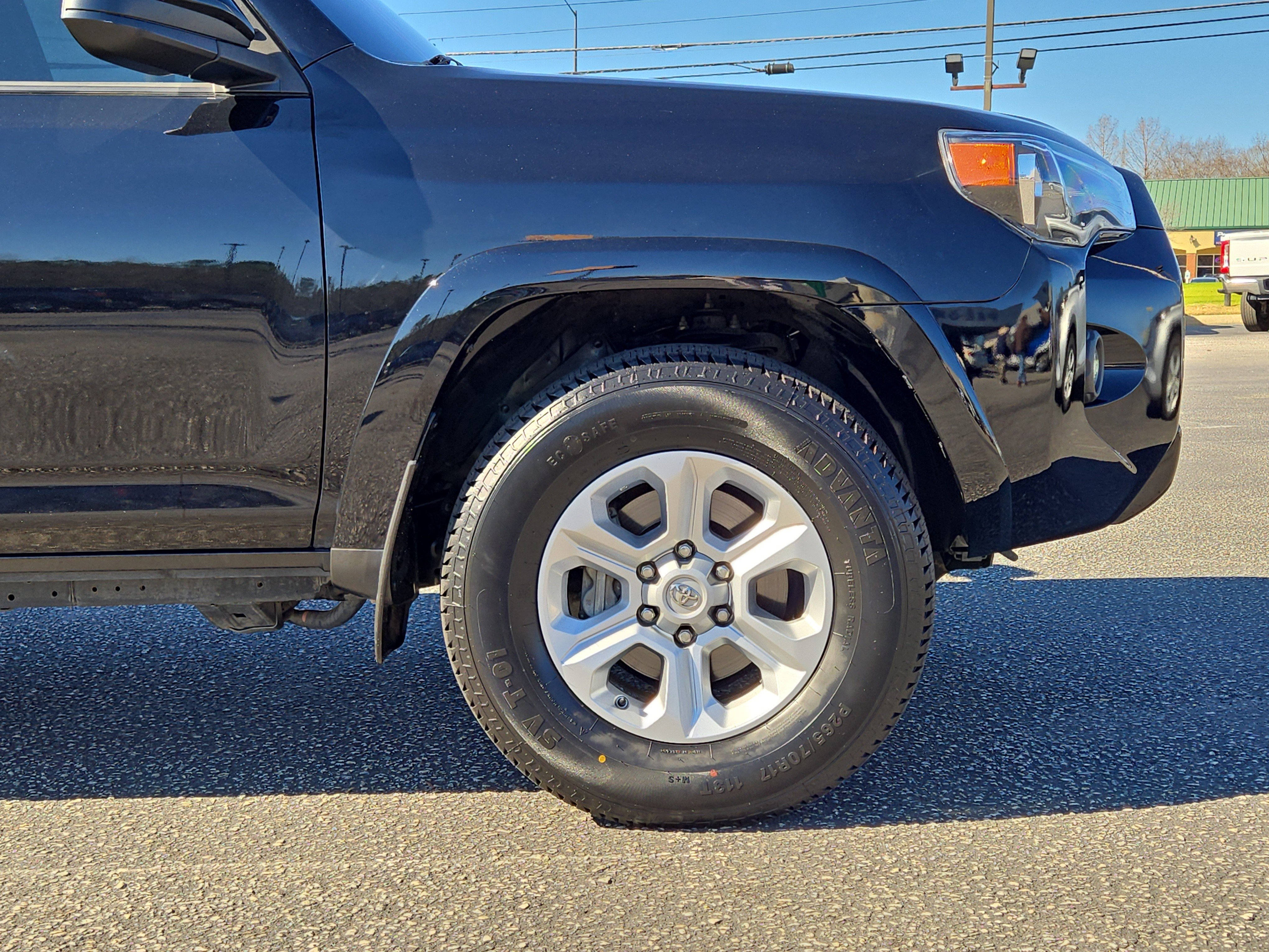 Used 2023 Toyota 4Runner SR5 image 12