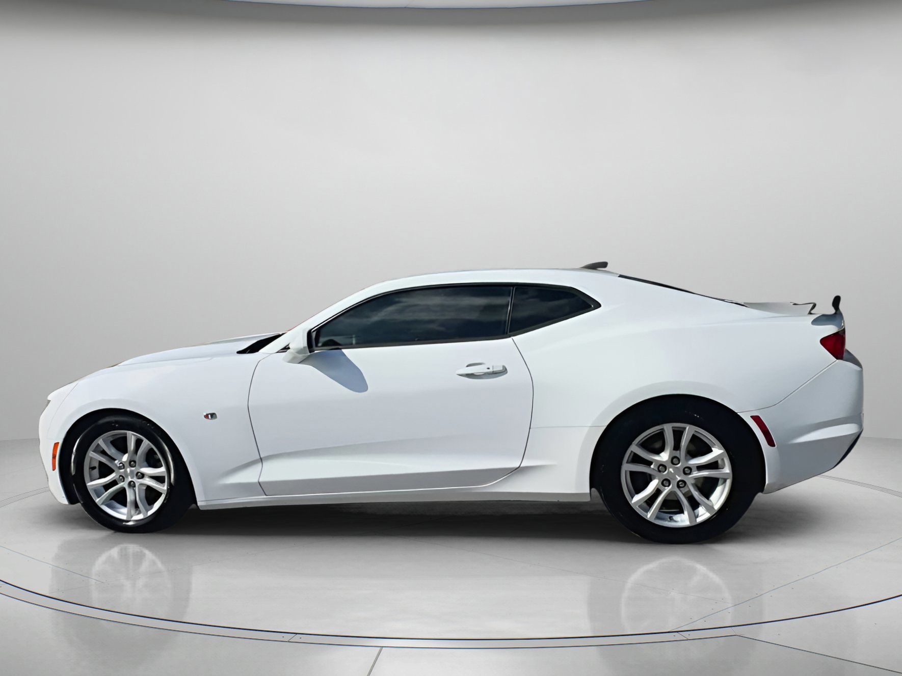 Used 2020 Chevrolet Camaro LS image 11