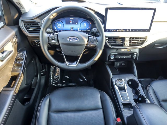 Certified 2025 Ford Escape Platinum AWD/4WD image 14