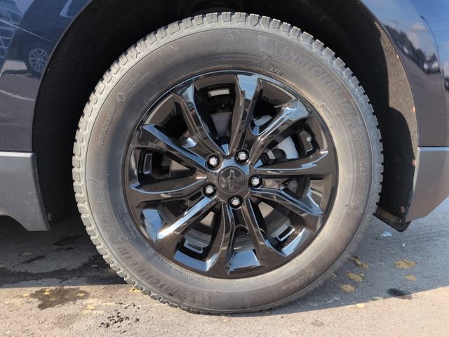 Used 2020 Chevrolet Equinox LT w/ Driver Convenience Package AWD/4WD image 13