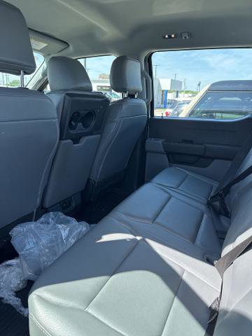 Certified 2023 Ford F250 XL w/ FX4 Off-Road Package AWD/4WD image 8
