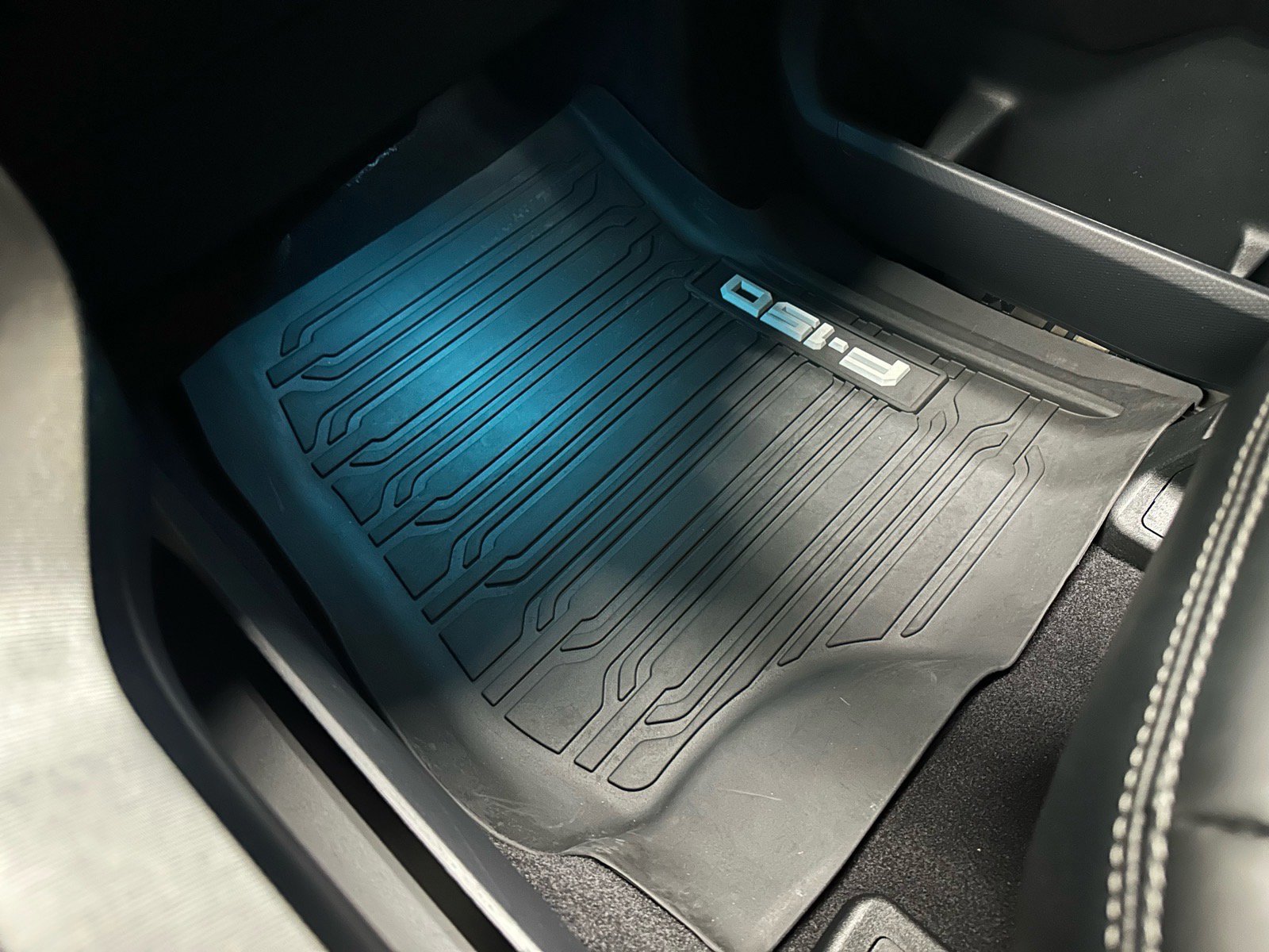 Certified 2023 Ford F150 Platinum w/ Equipment Group 701A High image 42