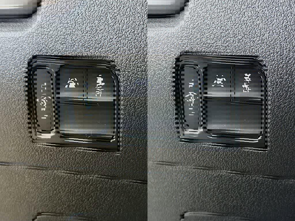 Used 2022 Kia Sorento S w/ Panoramic Sunroof Package image 27