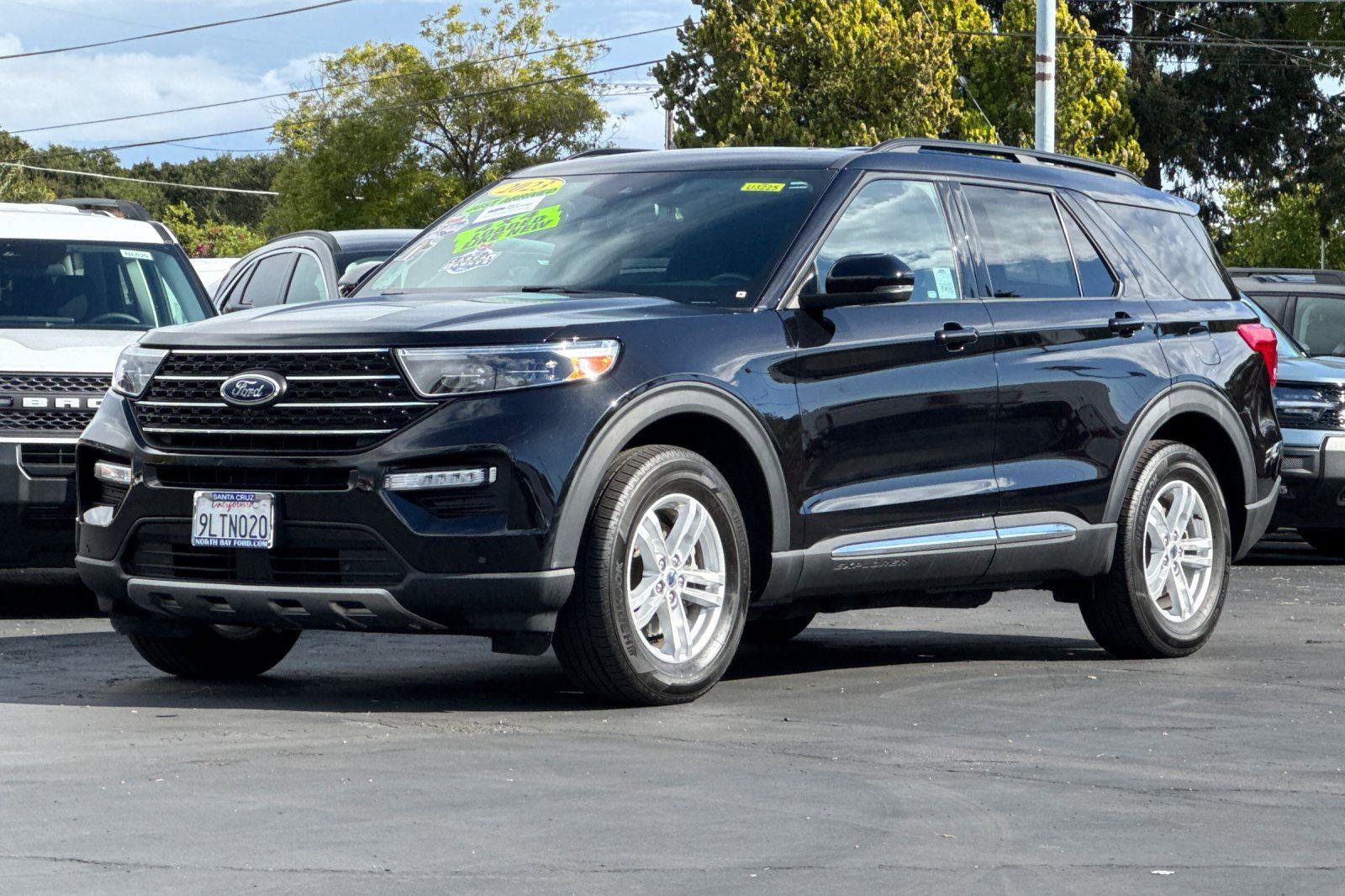 Certified 2023 Ford Explorer XLT w/ Equipment Group 202A image 32