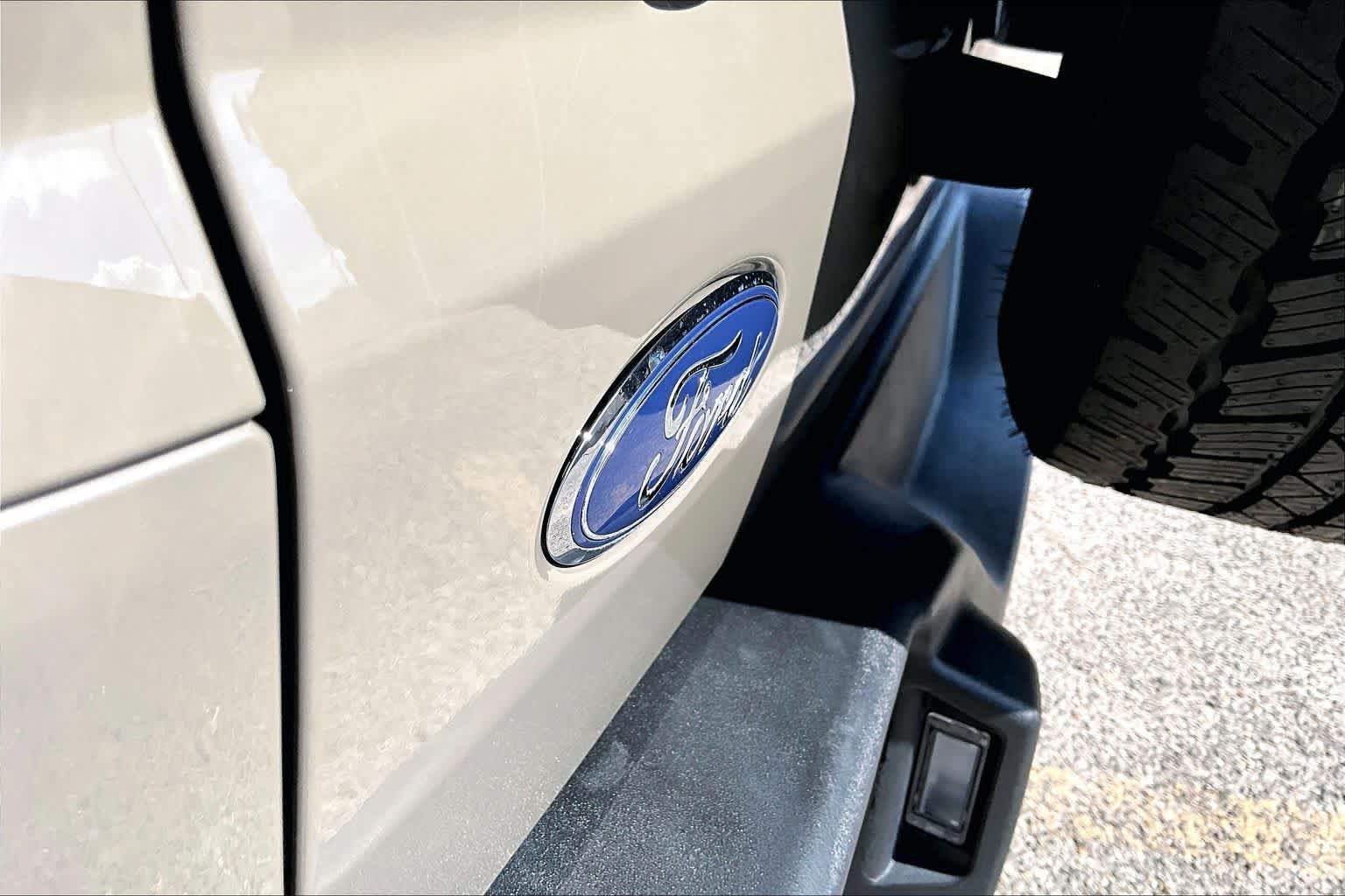 Certified 2025 Ford Bronco Outer Banks AWD/4WD image 31