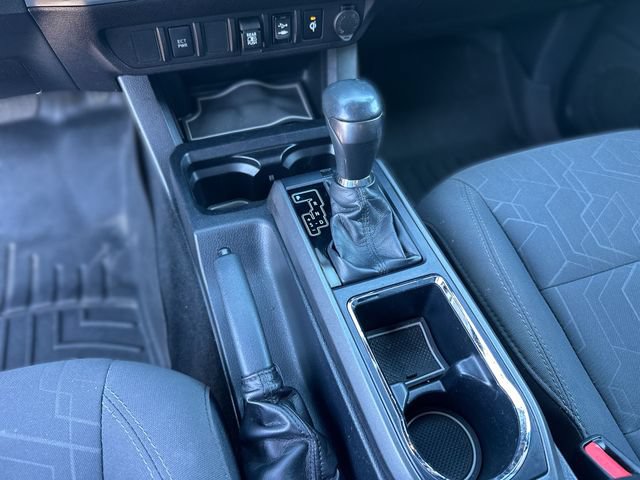 Used 2019 Toyota Tacoma TRD Sport AWD/4WD image 21