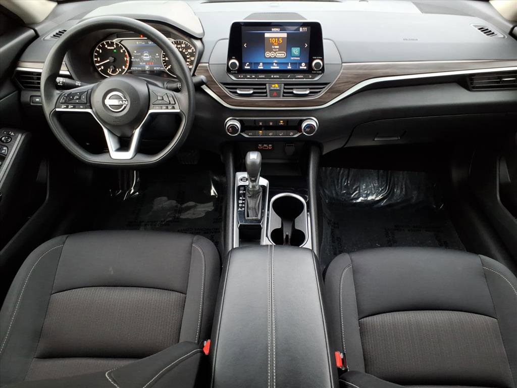 Used 2024 Nissan Altima 2.5 SV image 16