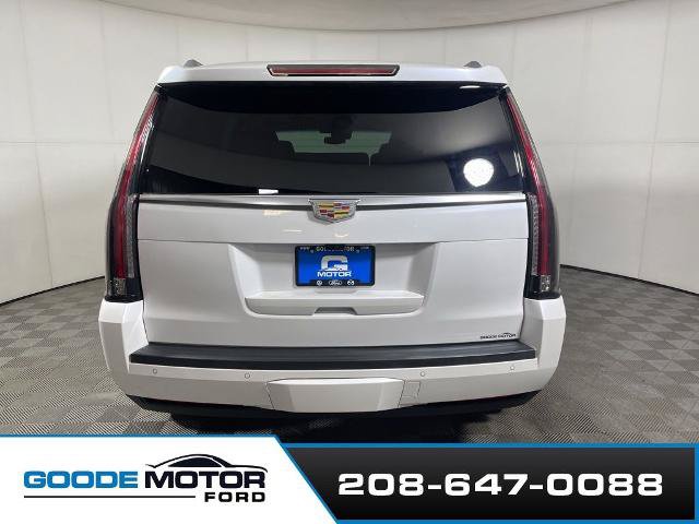 Used 2019 Cadillac Escalade Premium Luxury AWD/4WD image 6