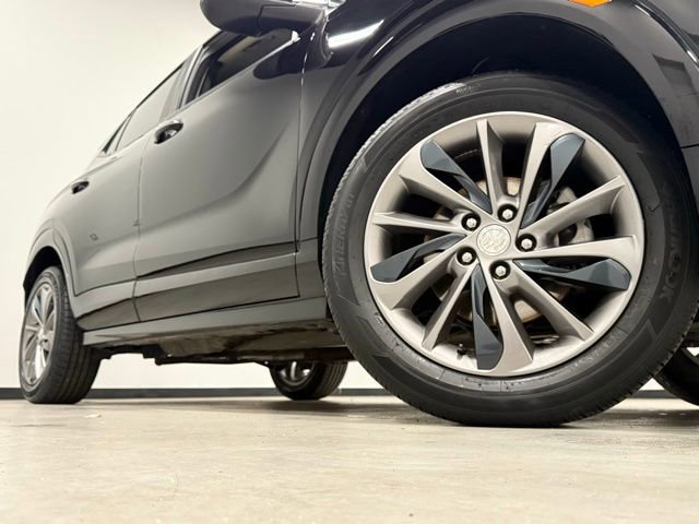 Used 2022 Buick Encore GX Select w/ Sport Touring Package image 2