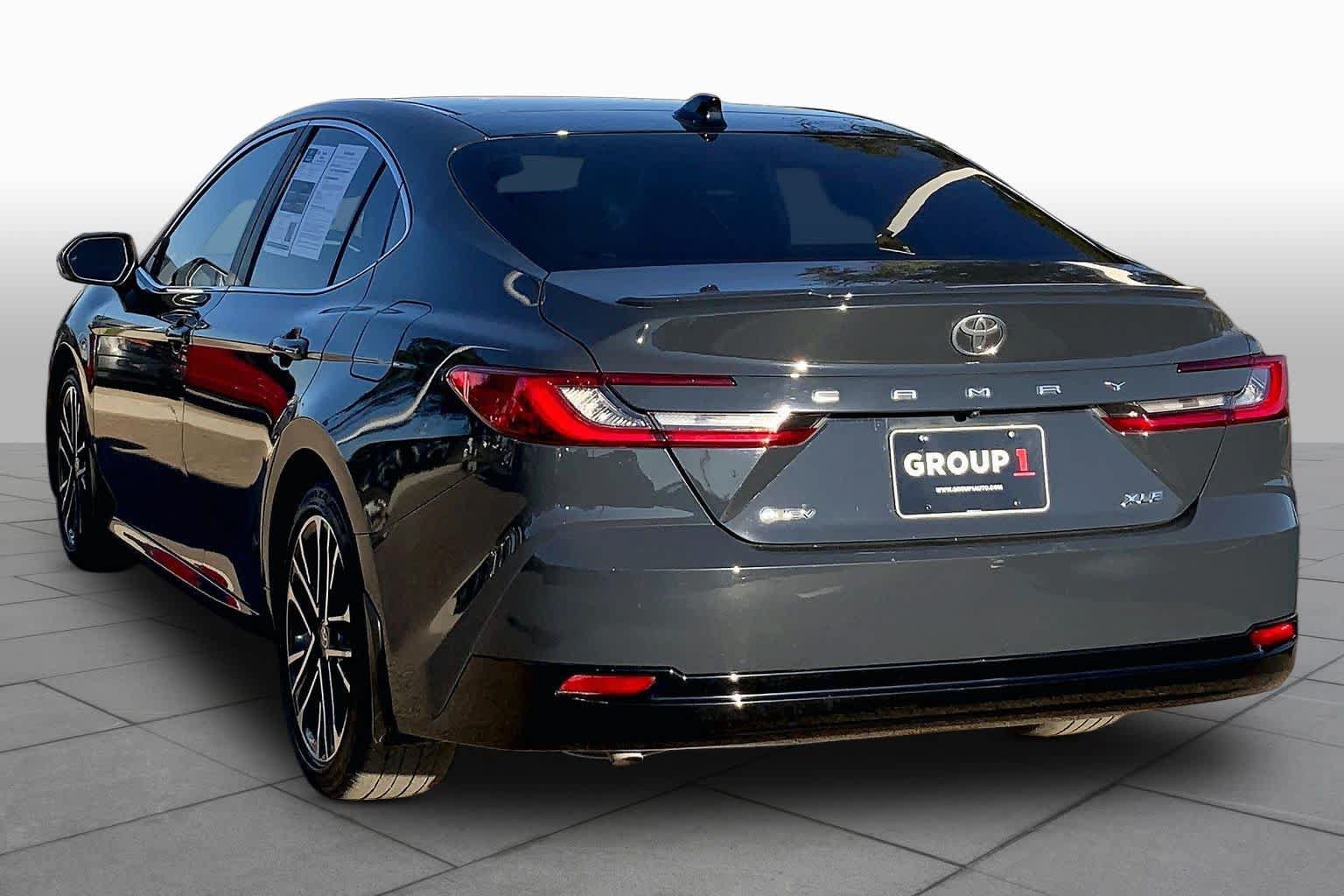 Used 2025 Toyota Camry XLE w/ Premium Package FWD image 12