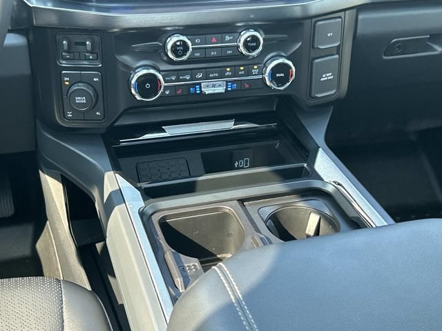 Certified 2025 Ford F250 Lariat w/ Lariat Ultimate Package AWD/4WD image 16