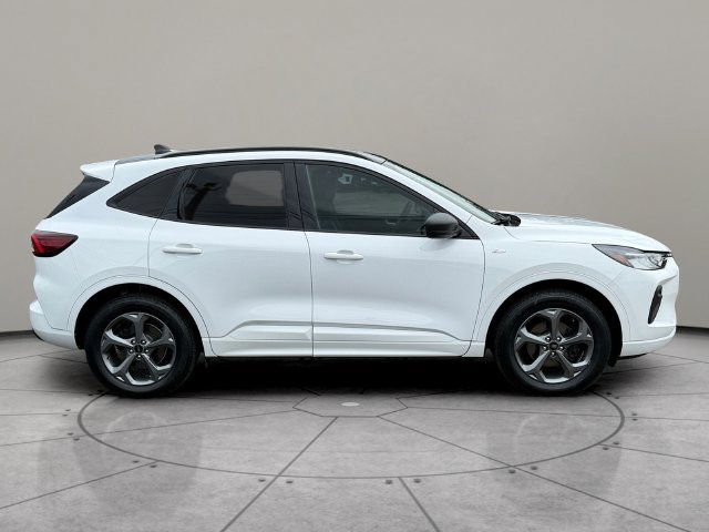 Certified 2023 Ford Escape ST-Line w/ Tech Pack #1 AWD/4WD image 12