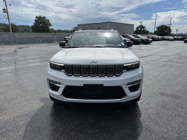 Used 2024 Jeep Grand Cherokee Summit AWD/4WD image 2