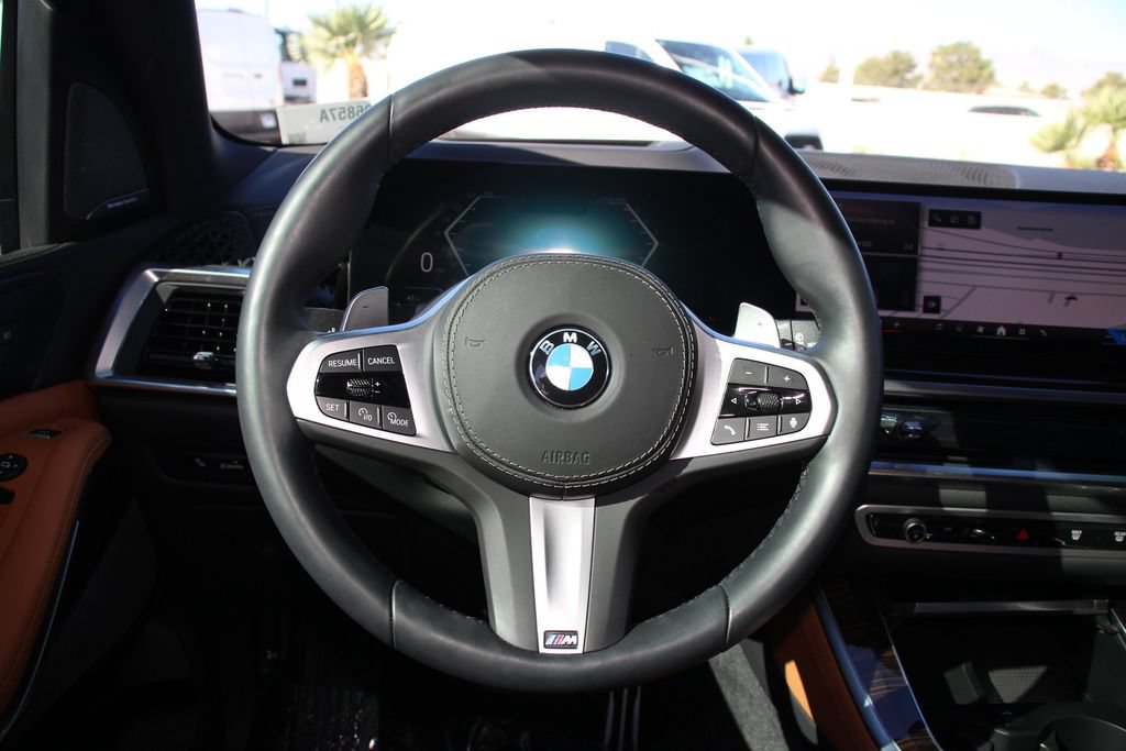 Used 2026 BMW X5 xDrive40i w/ M Sport Package AWD/4WD image 16