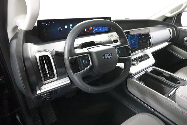 Certified 2025 Ford Expedition Active AWD/4WD image 27
