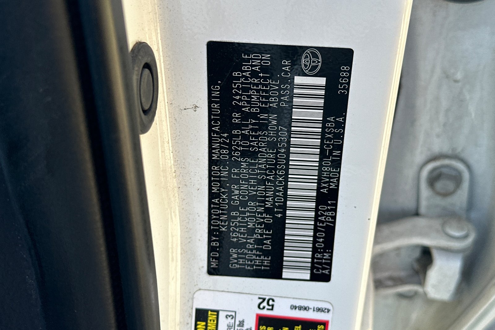 Used 2025 Toyota Camry SE FWD image 26