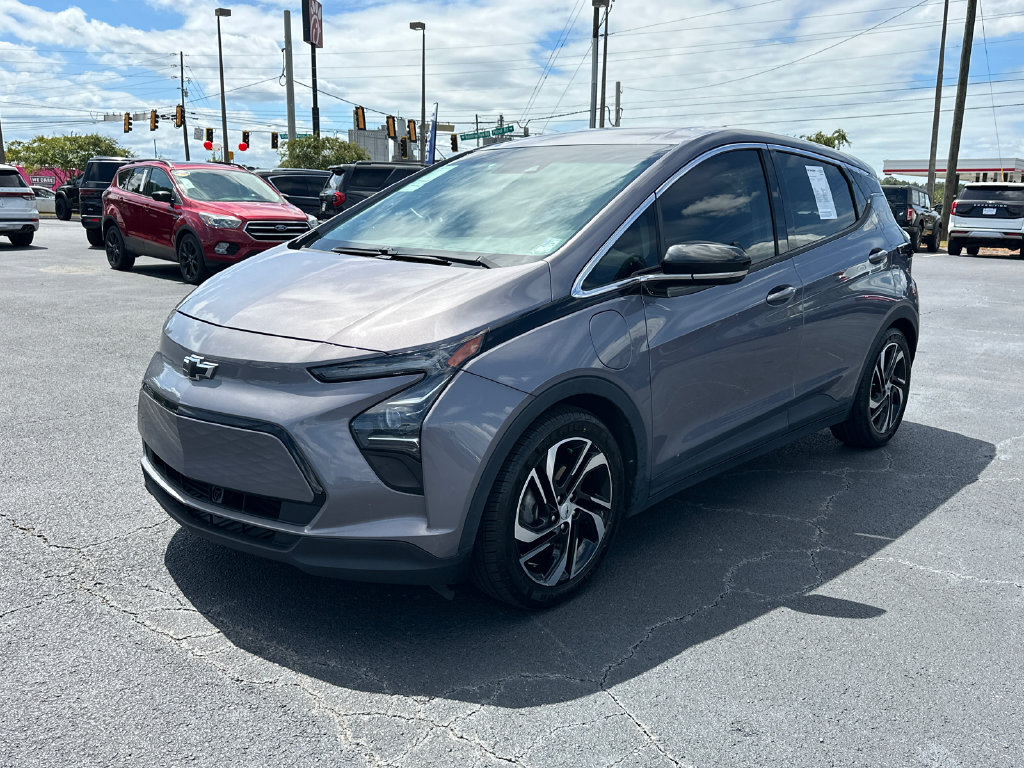 Used 2022 Chevrolet Bolt LT FWD image 3