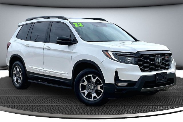 Used 2022 Honda Passport TrailSport image 3