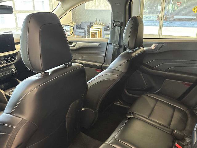 Certified 2024 Ford Escape Platinum image 24