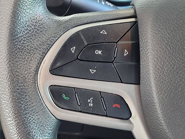 Used 2019 Jeep Cherokee Latitude w/ Popular Appearance Group FWD image 30