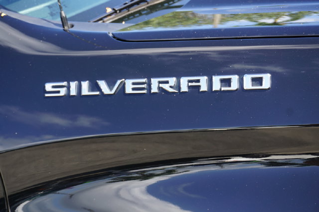 Used 2024 Chevrolet Silverado 1500 LT AWD/4WD image 36