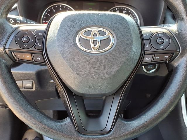 Used 2021 Toyota RAV4 XLE w/ Convenience Package AWD/4WD image 18