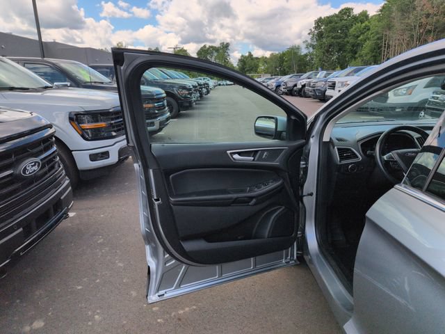 Certified 2024 Ford Edge SEL AWD/4WD image 27