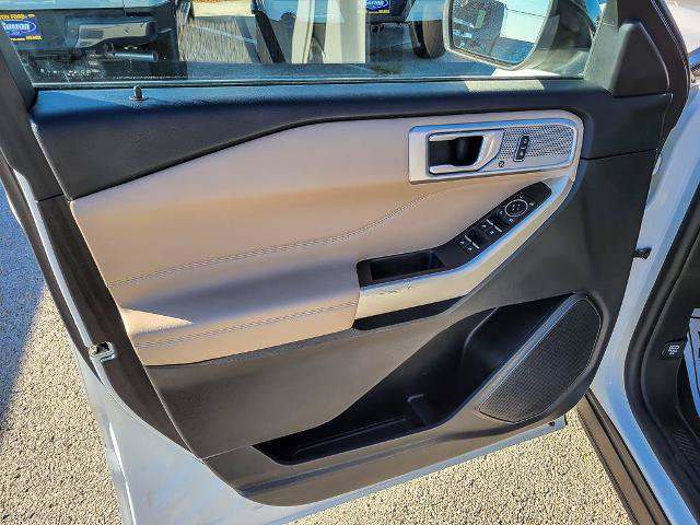 Certified 2023 Ford Explorer XLT w/ Equipment Group 202A AWD/4WD image 32