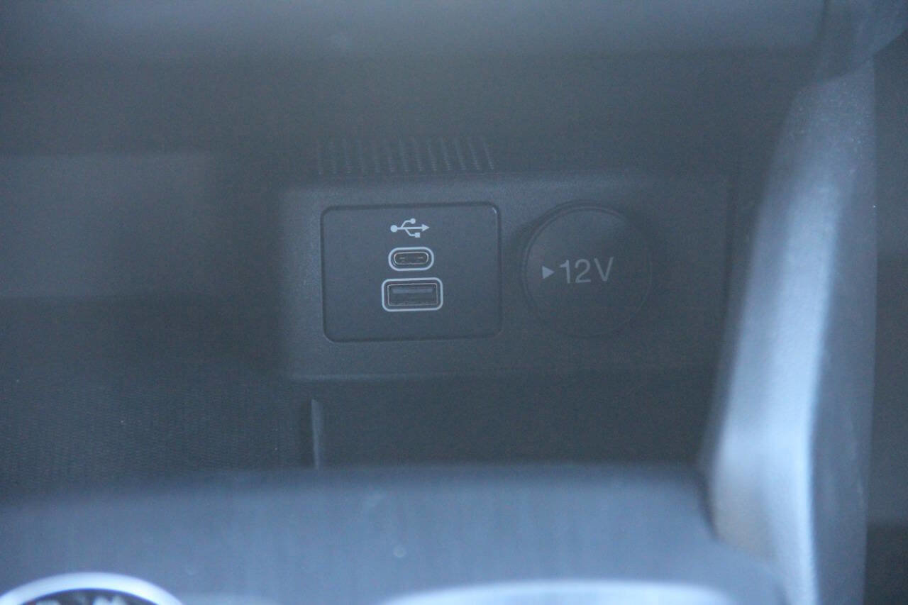 Certified 2025 Ford Escape ST-Line Select image 23