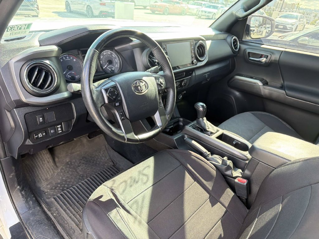 Used 2023 Toyota Tacoma TRD Off-Road w/ Black Out Package (TMS) AWD/4WD image 13
