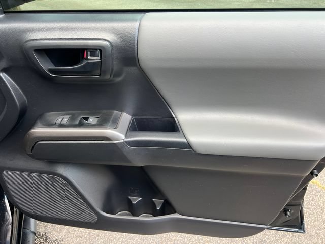 Used 2023 Toyota Tacoma SR5 RWD image 17