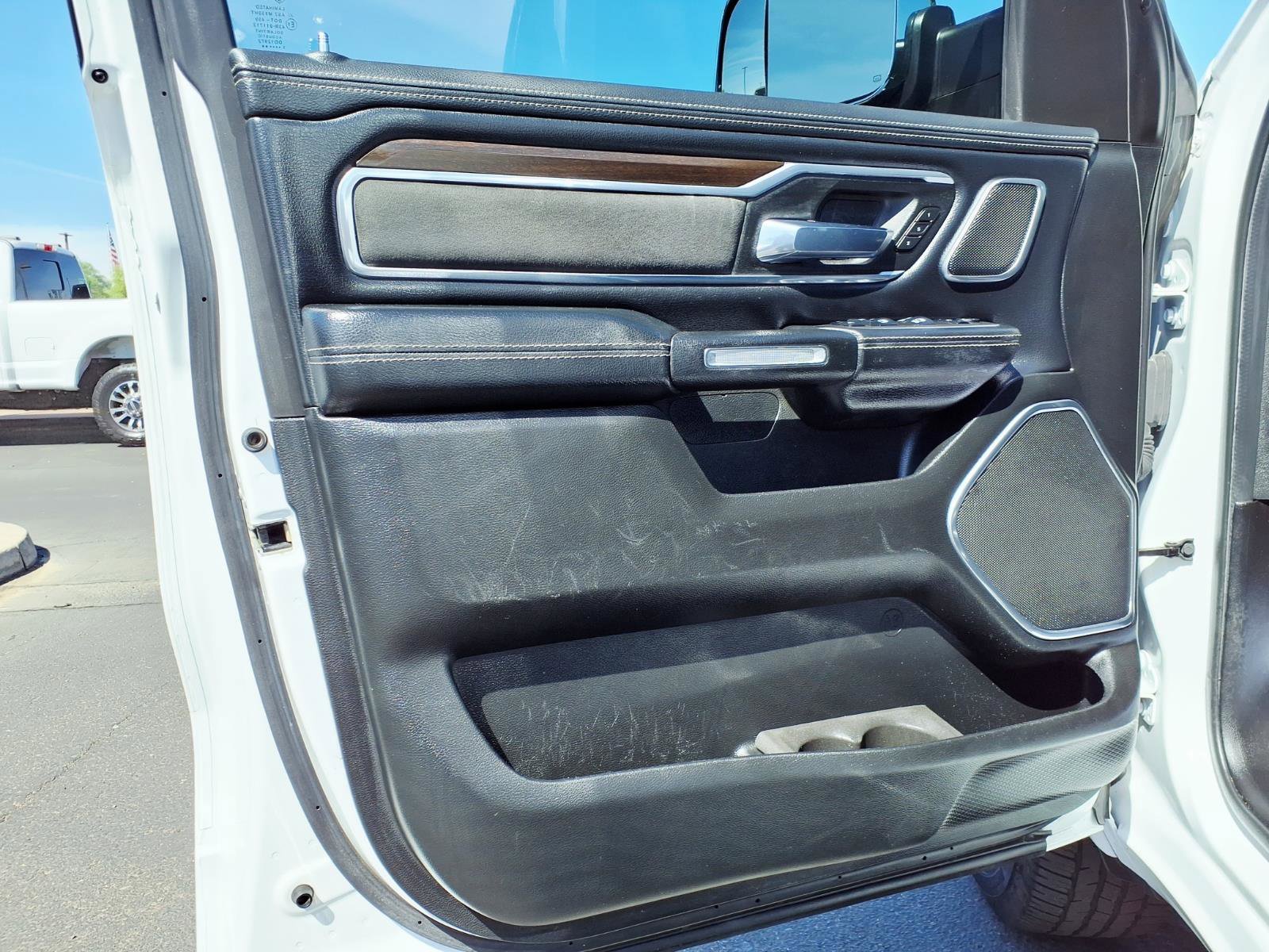 Used 2022 RAM 1500 Laramie AWD/4WD image 21
