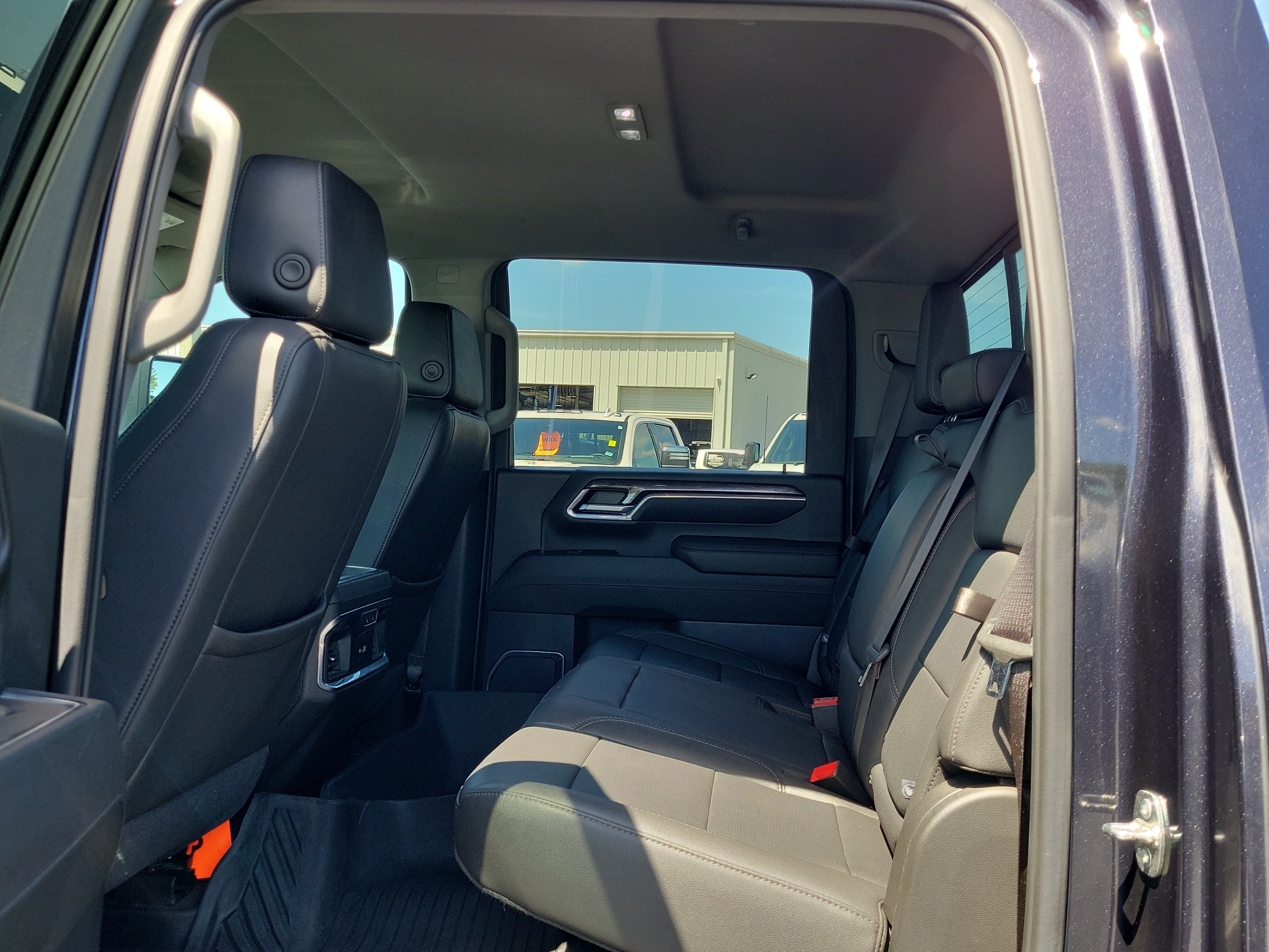 Used 2024 Chevrolet Silverado 2500 LTZ w/ LTZ Plus Package AWD/4WD image 13