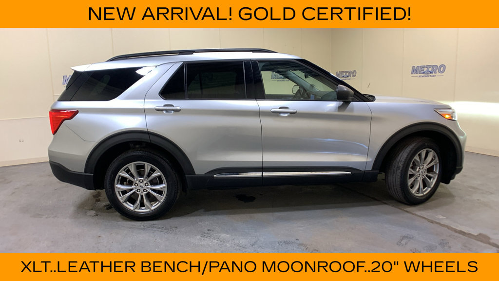 Certified 2023 Ford Explorer XLT w/ Equipment Group 202A AWD/4WD image 2